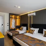 Hotel Tema 242