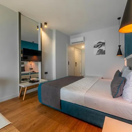 Tema 242 אנטליה