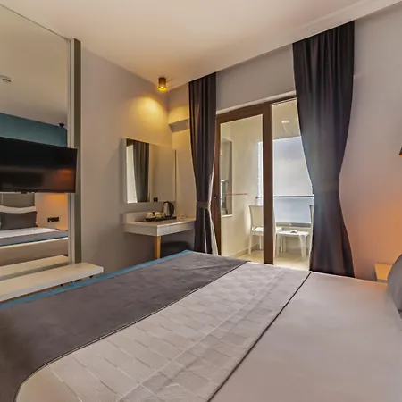 Tema 242 Hotel