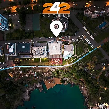 Tema 242 Hotel 3*