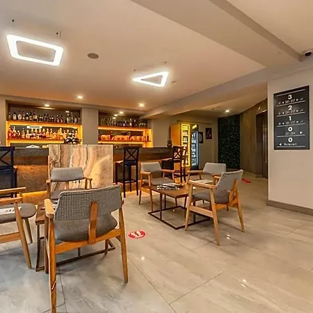 Tema 242 Hotel 3*