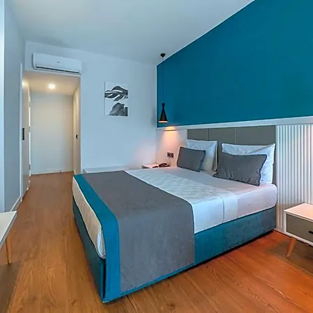 Hotel Tema 242