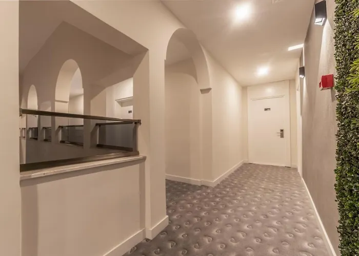 מלון Tema 242 3*